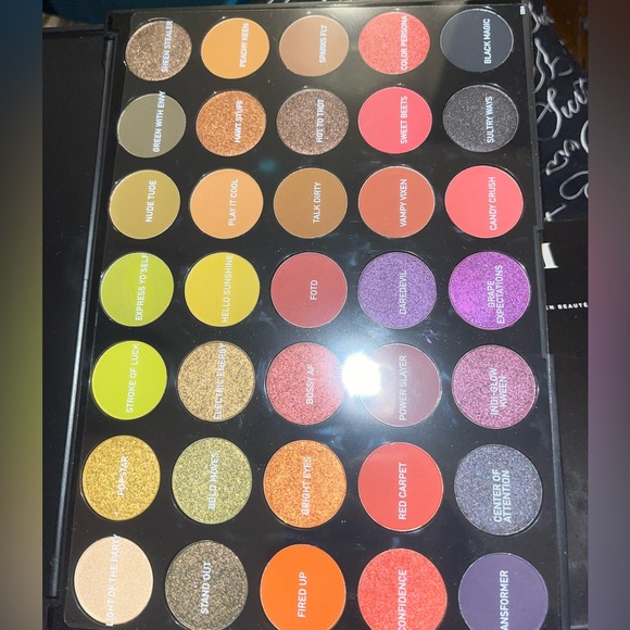 Morphe Boss Mood 35M eyeshadow palette - Picture 3 of 4